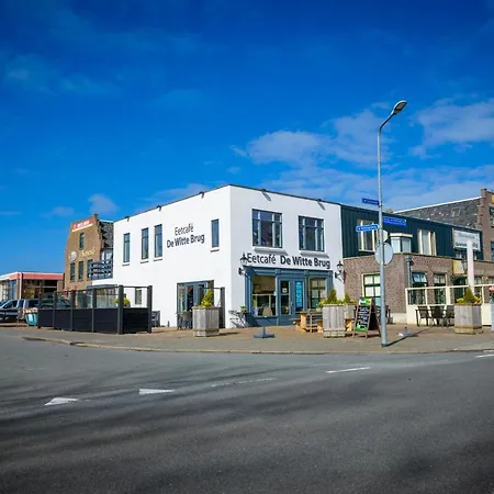 De Witte Brug アパート Breezand